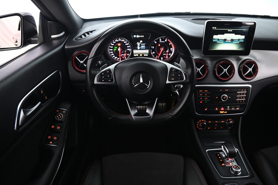 Mercedes-Benz CLA vaihtoauto