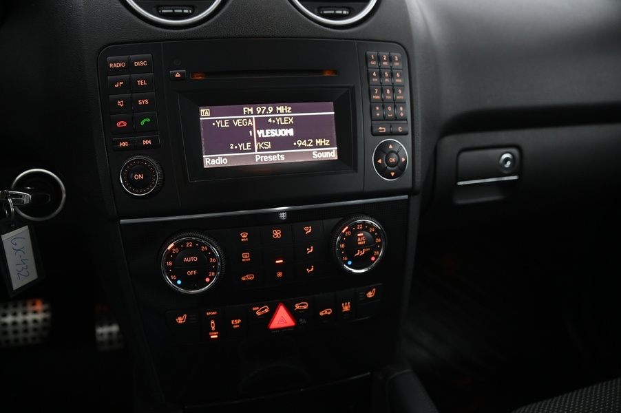 Mercedes-Benz ML vaihtoauto