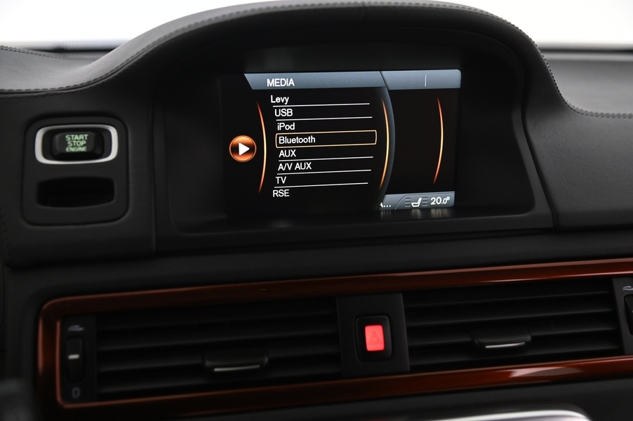 Volvo XC70 vaihtoauto