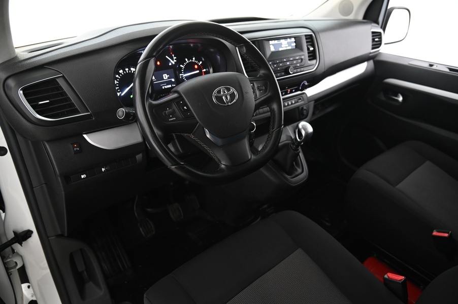 Toyota Proace Verso vaihtoauto