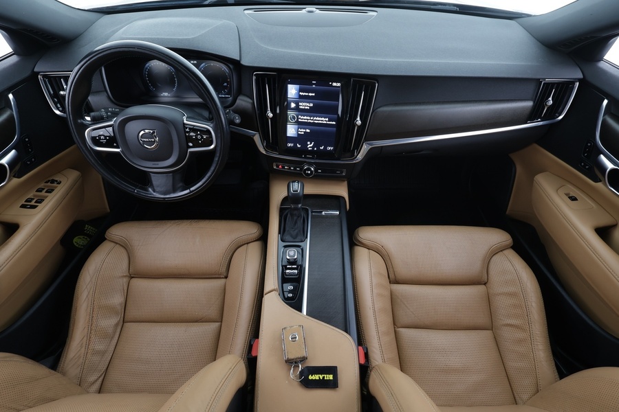 Volvo V90 Cross Country vaihtoauto