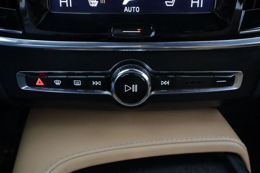 Volvo V90 Cross Country vaihtoauto