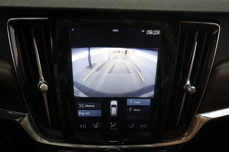 Volvo V90 Cross Country vaihtoauto