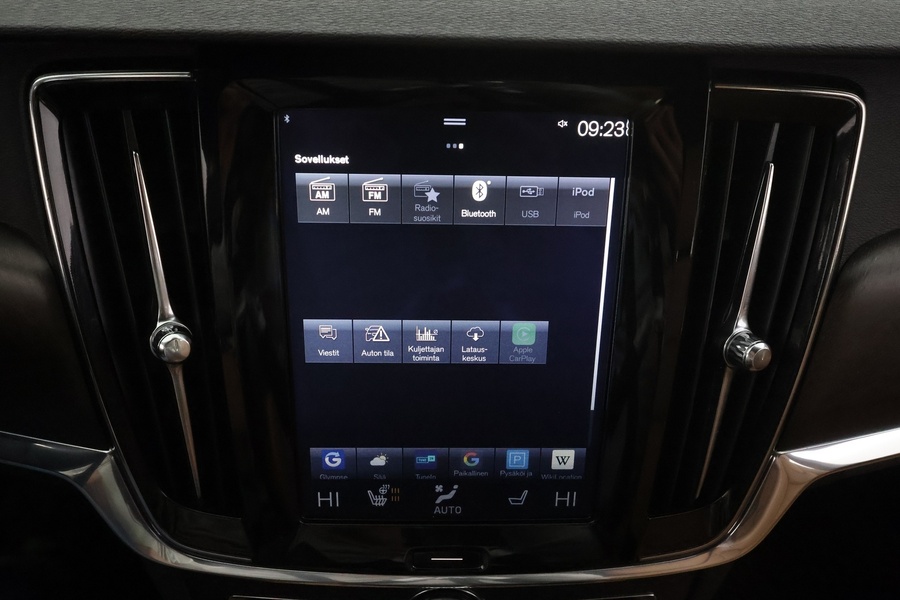 Volvo V90 Cross Country vaihtoauto