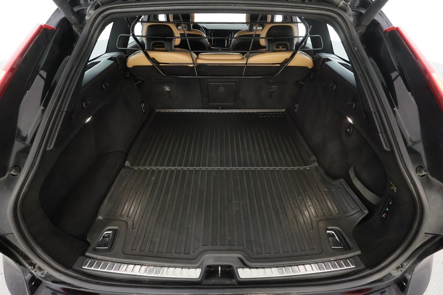 Volvo V90 Cross Country vaihtoauto