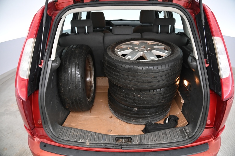 Ford Focus C-MAX vaihtoauto