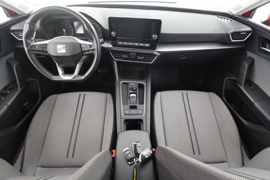 SEAT Leon Sportstourer vaihtoauto