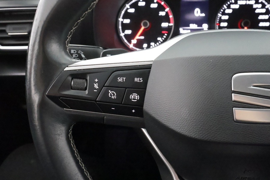 SEAT Leon Sportstourer vaihtoauto