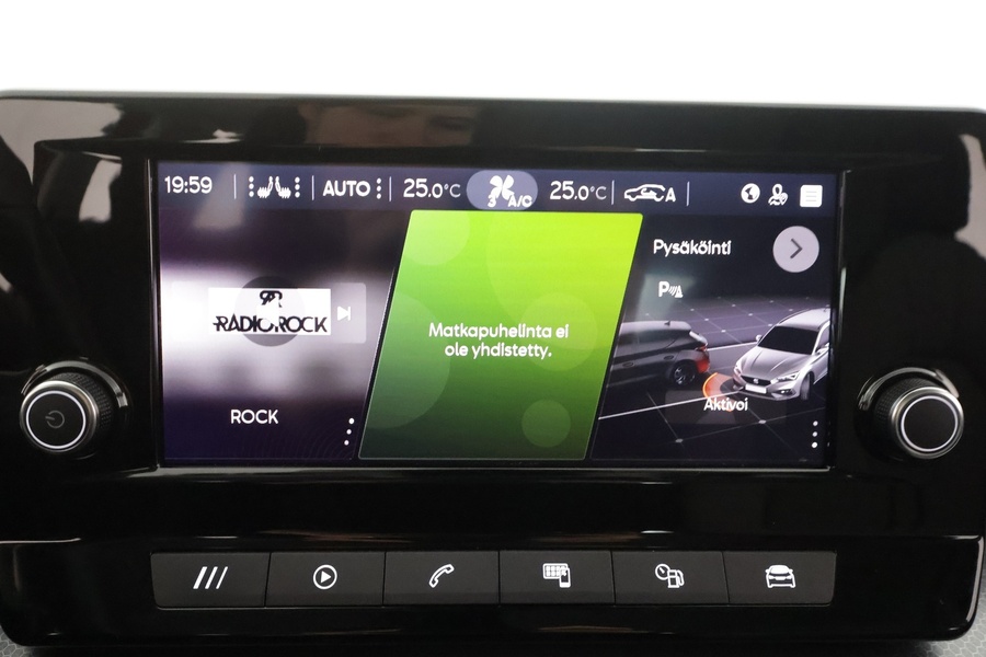 SEAT Leon Sportstourer vaihtoauto