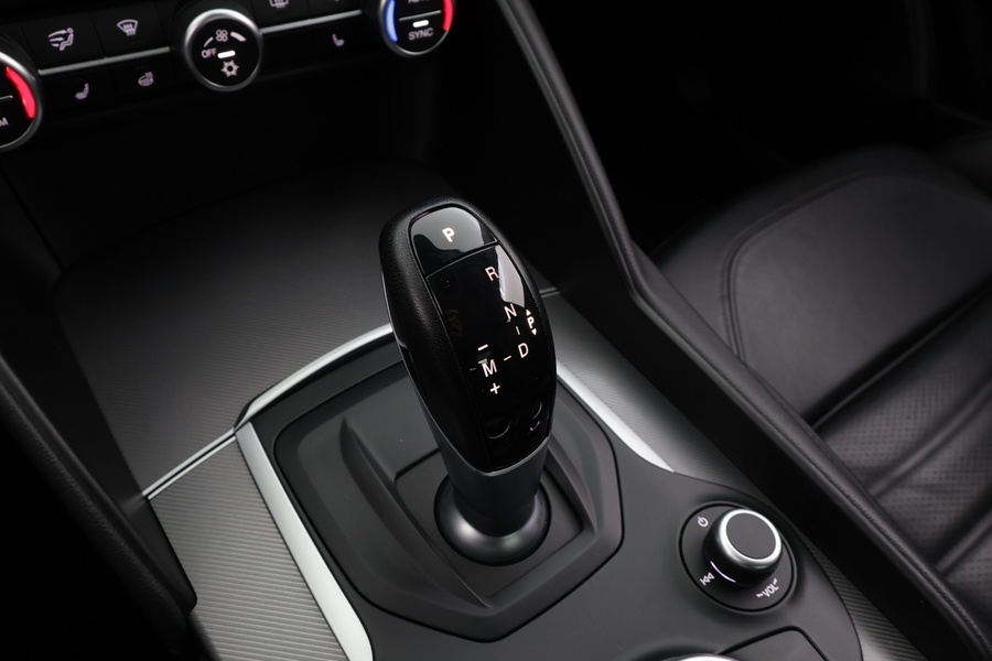 Alfa Romeo Giulia vaihtoauto