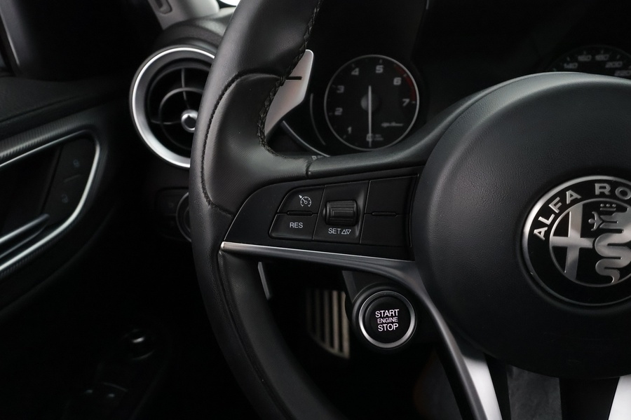 Alfa Romeo Giulia vaihtoauto