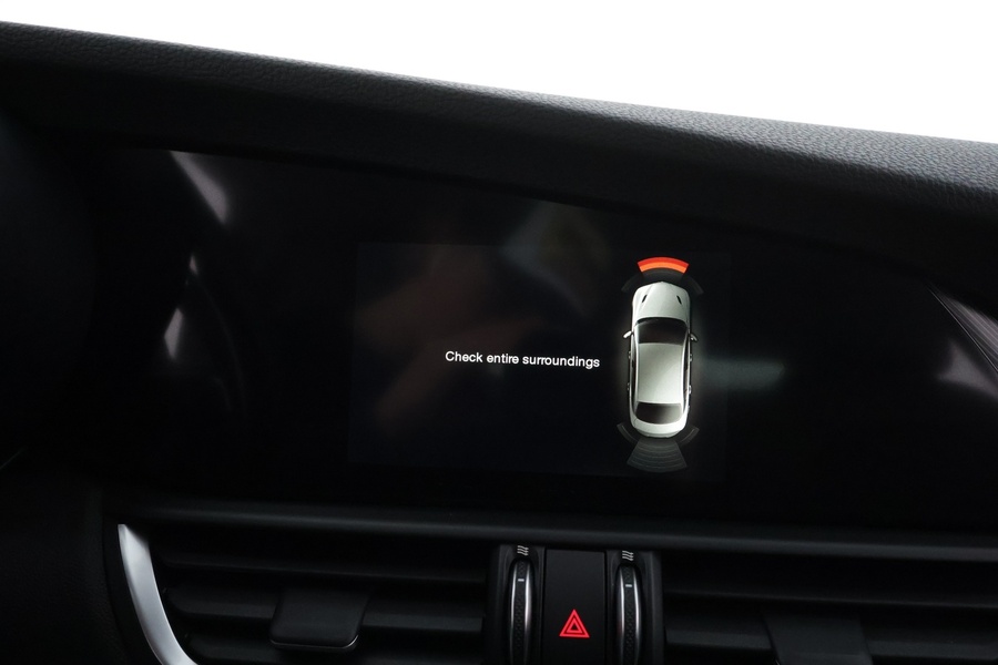 Alfa Romeo Giulia vaihtoauto