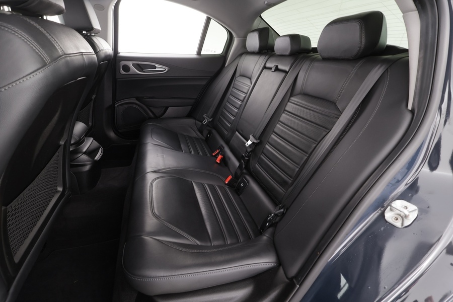 Alfa Romeo Giulia vaihtoauto