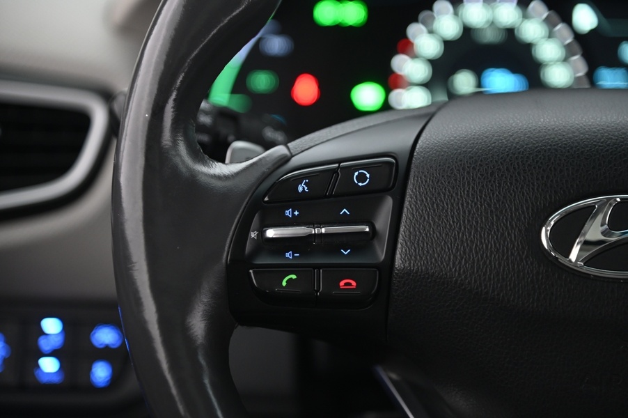 Hyundai IONIQ plug-in vaihtoauto