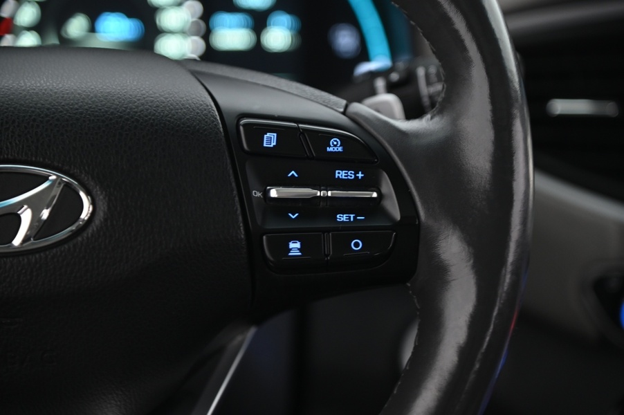 Hyundai IONIQ plug-in vaihtoauto