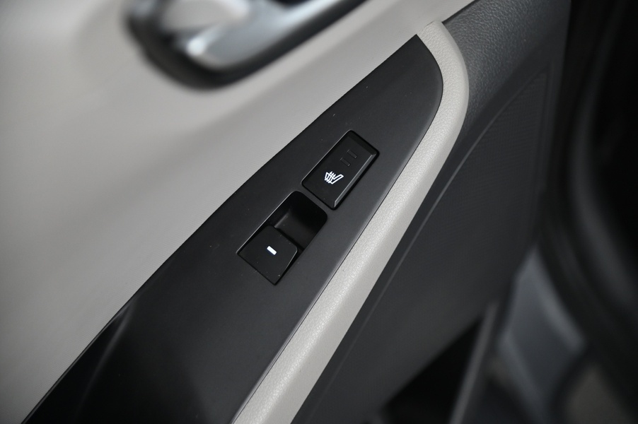 Hyundai IONIQ plug-in vaihtoauto