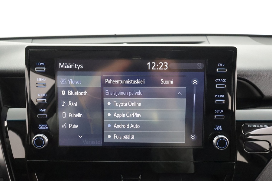 Toyota Camry vaihtoauto