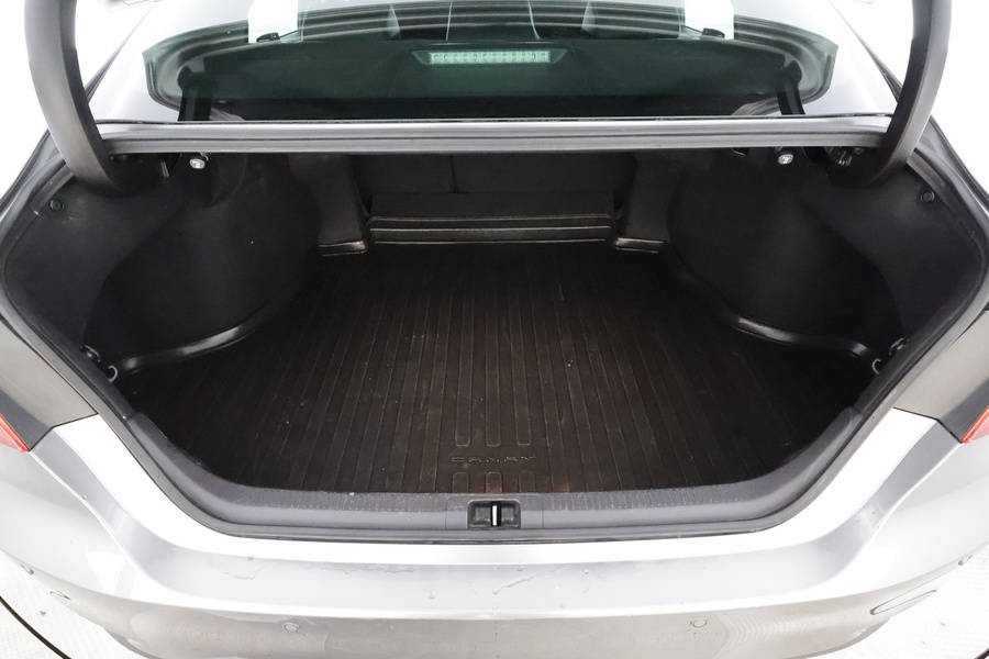 Toyota Camry vaihtoauto