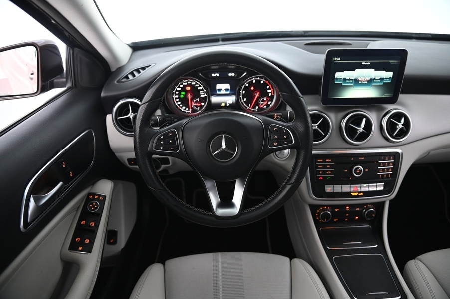 Mercedes-Benz GLA vaihtoauto