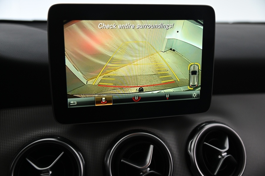 Mercedes-Benz GLA vaihtoauto