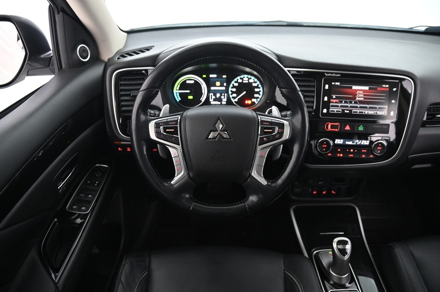 Mitsubishi Outlander vaihtoauto