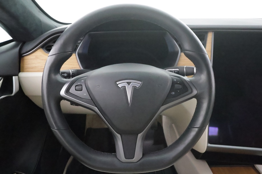 Tesla Model S vaihtoauto
