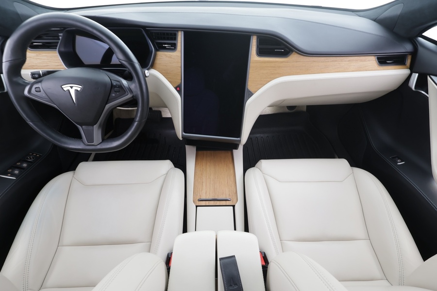 Tesla Model S vaihtoauto