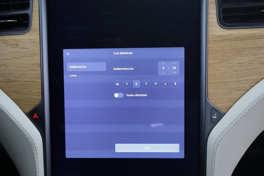 Tesla Model S vaihtoauto