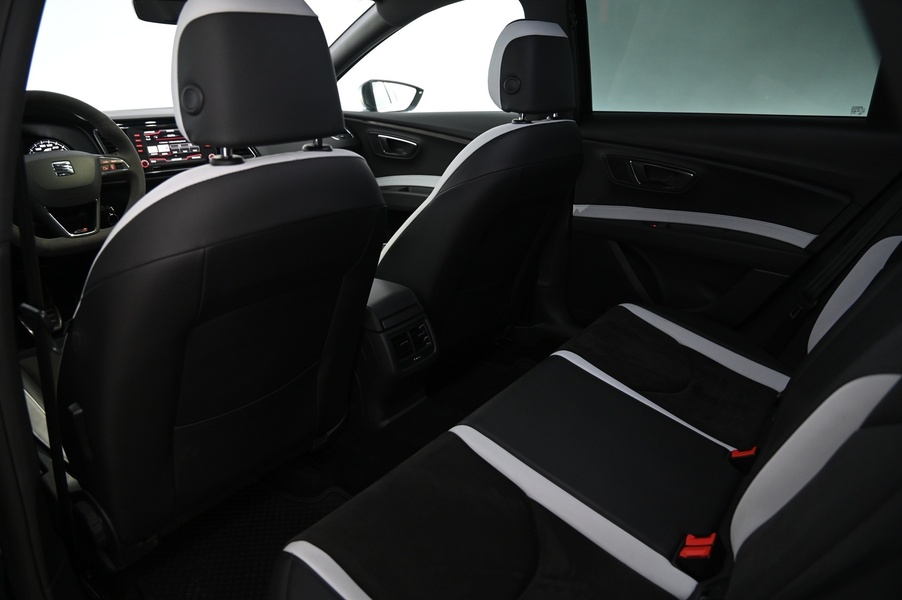 SEAT Leon ST vaihtoauto