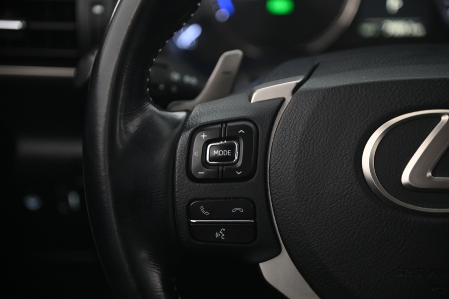 Lexus IS vaihtoauto