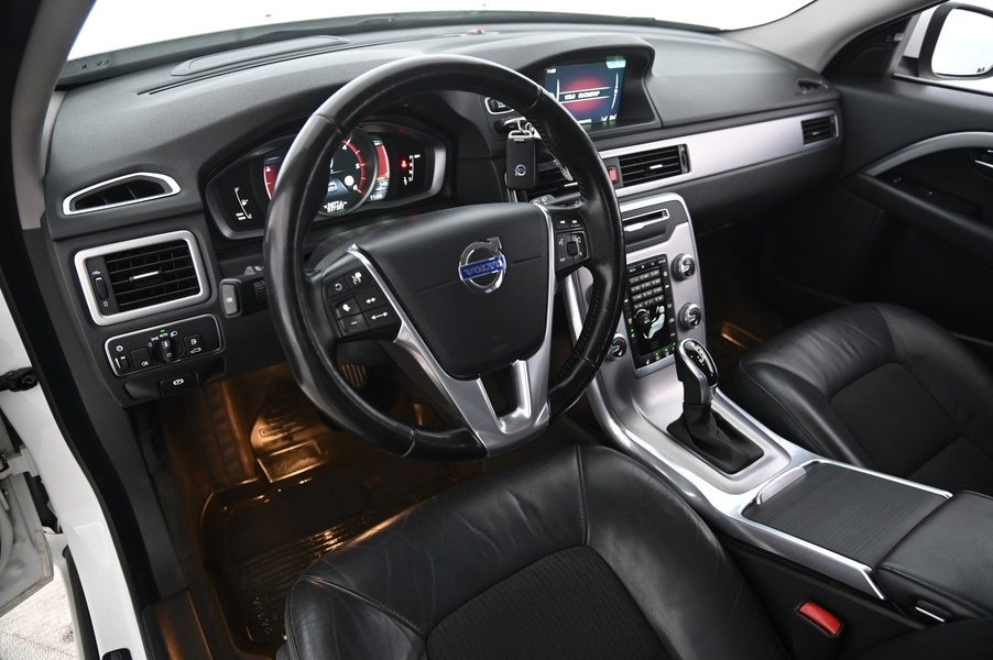 Volvo V70 vaihtoauto