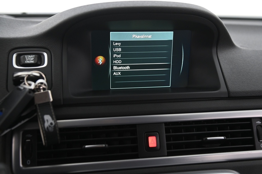 Volvo V70 vaihtoauto