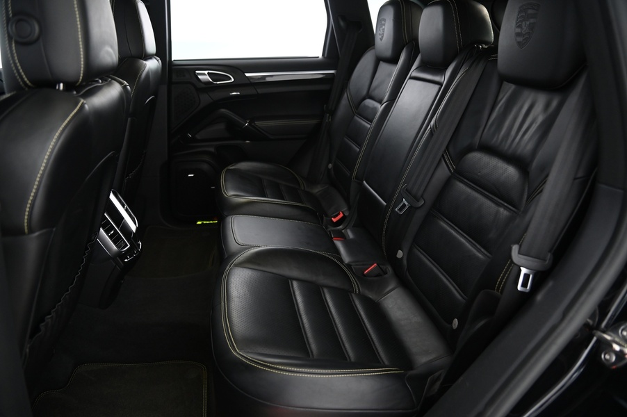 Porsche Cayenne vaihtoauto