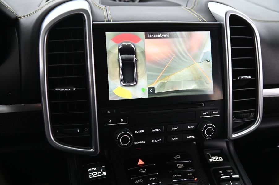 Porsche Cayenne vaihtoauto