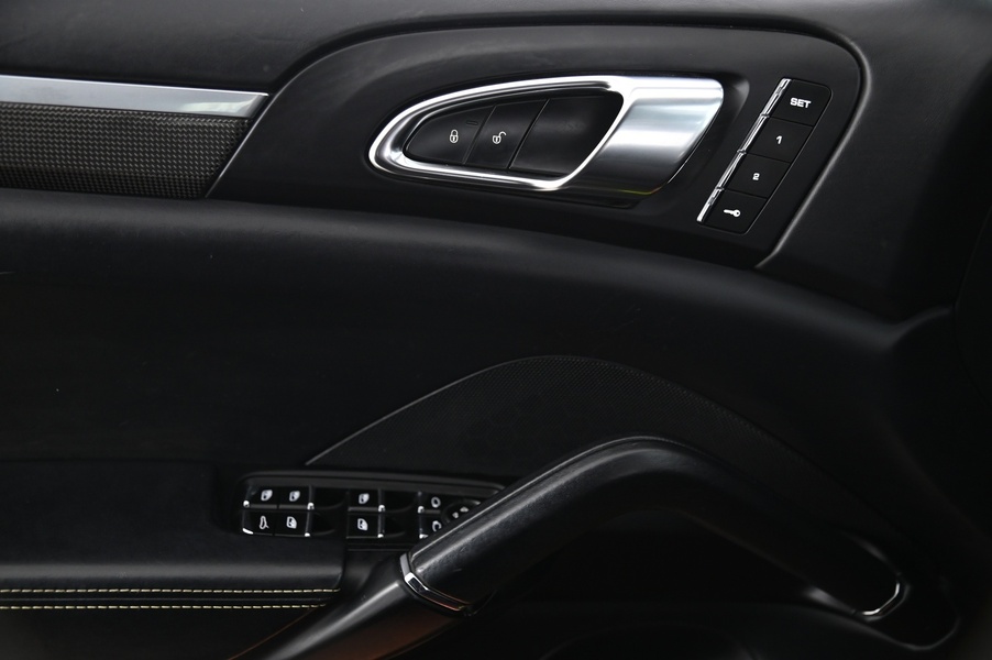 Porsche Cayenne vaihtoauto