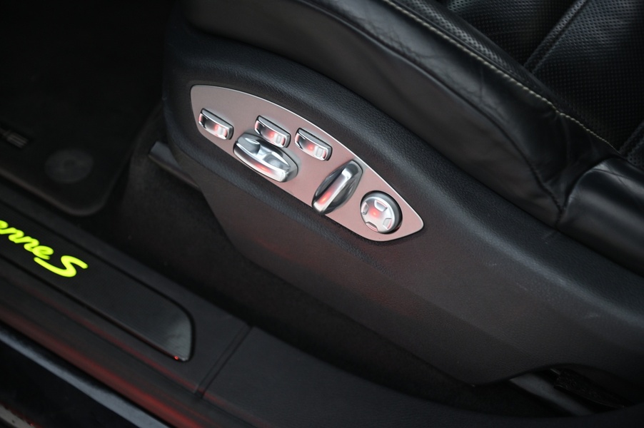 Porsche Cayenne vaihtoauto