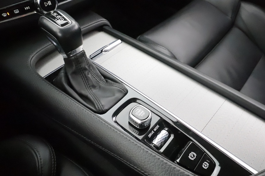 Volvo V90 Cross Country vaihtoauto