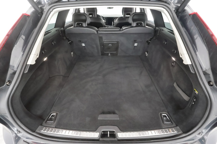 Volvo V90 Cross Country vaihtoauto