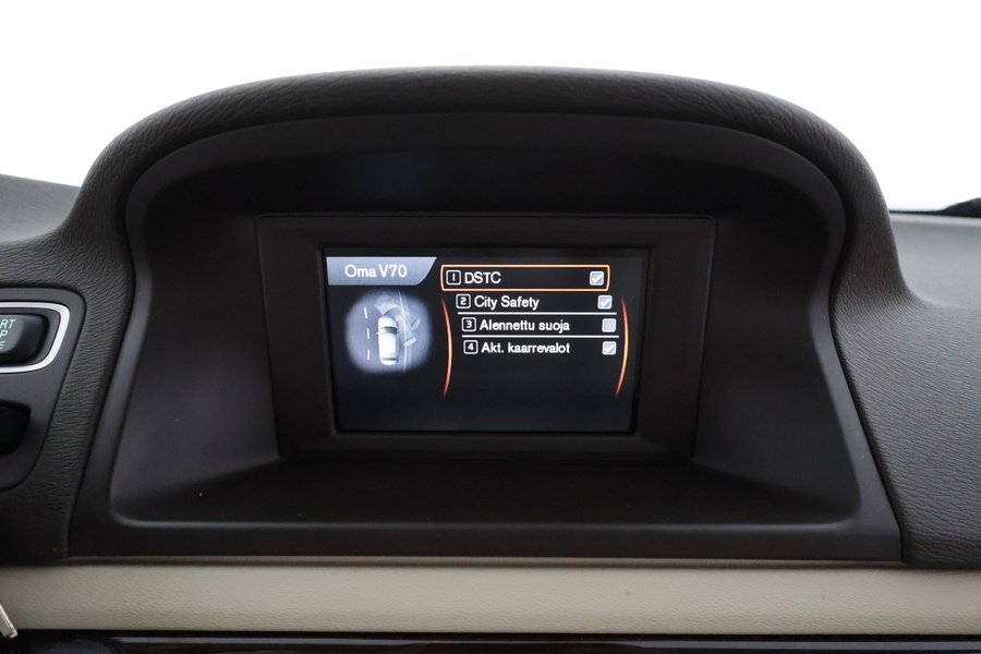 Volvo V70 vaihtoauto