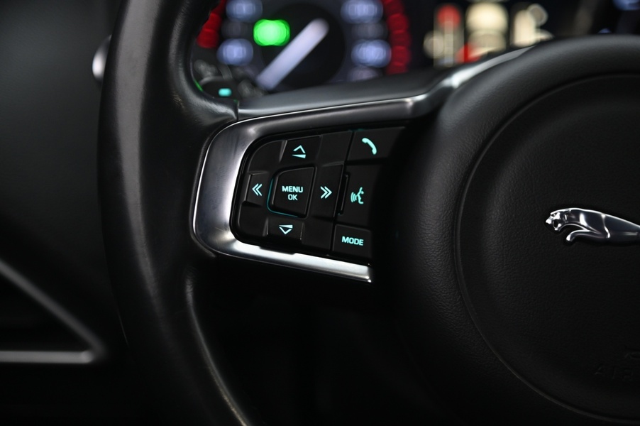 Jaguar XE vaihtoauto