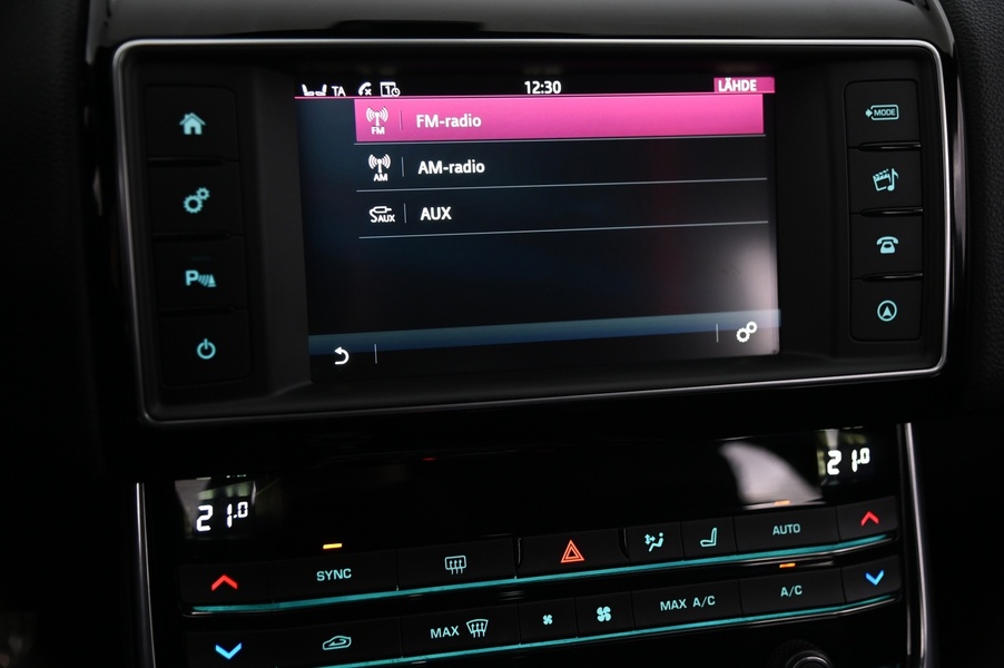 Jaguar XE vaihtoauto