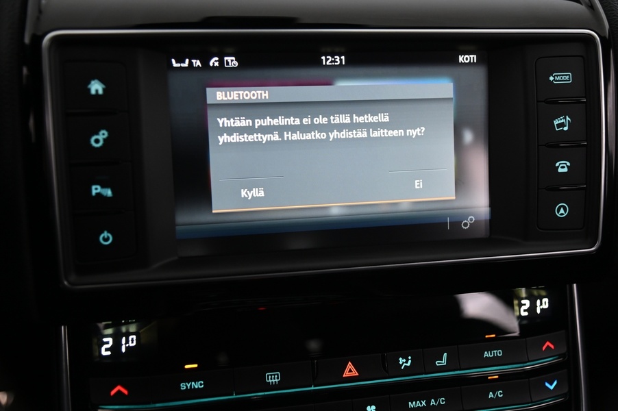 Jaguar XE vaihtoauto