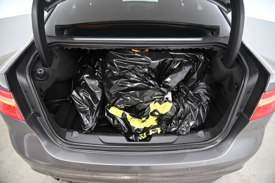 Jaguar XE vaihtoauto