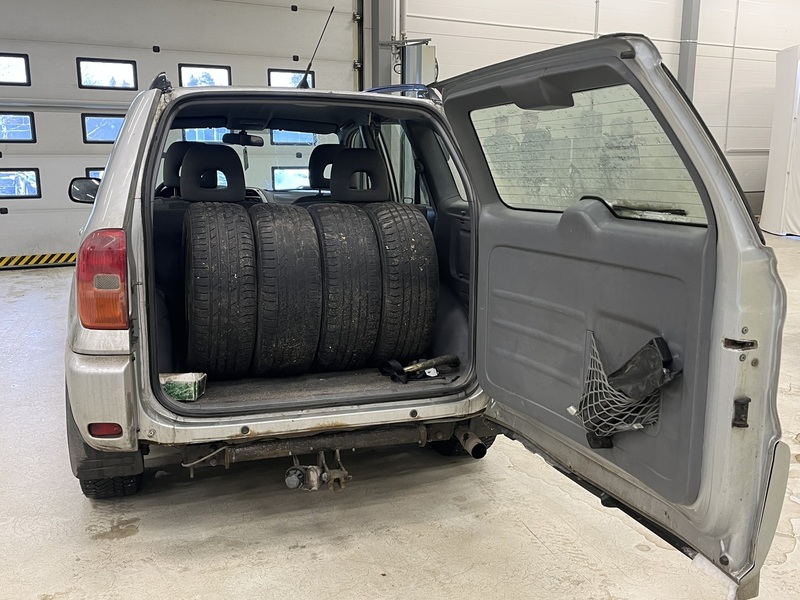 Toyota RAV4 vaihtoauto