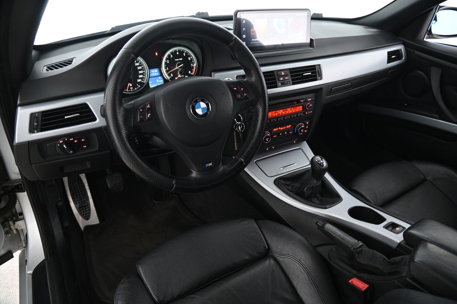 BMW 325 vaihtoauto