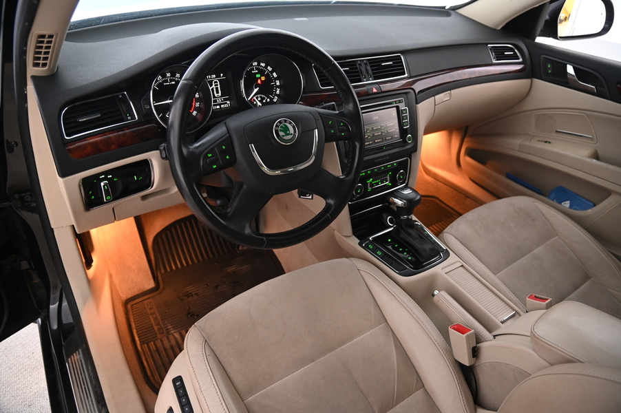 Skoda Superb vaihtoauto