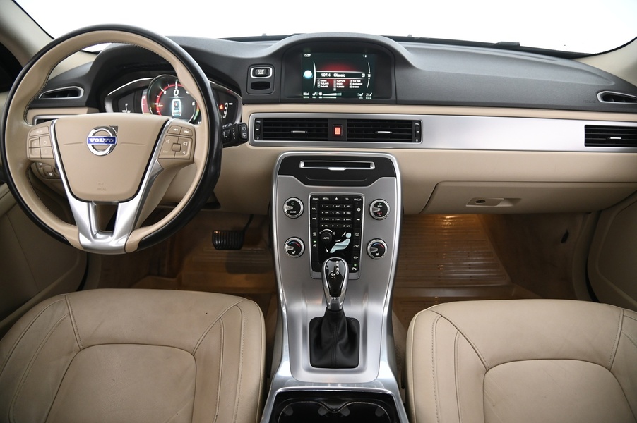 Volvo V70 vaihtoauto