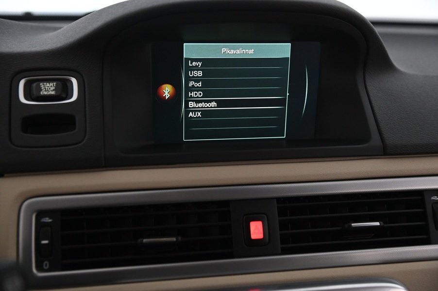 Volvo V70 vaihtoauto