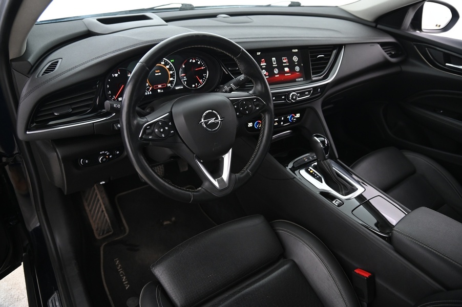 Opel Insignia vaihtoauto