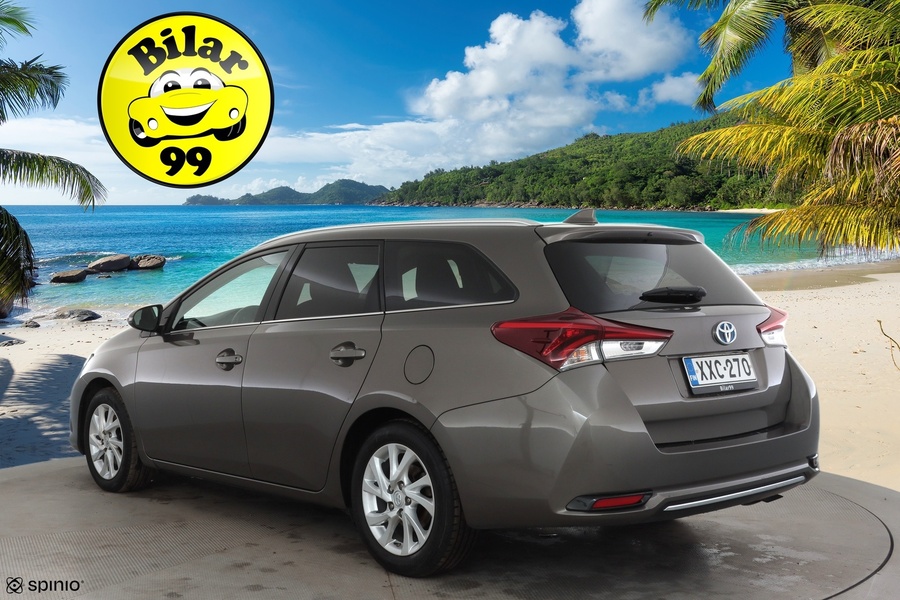 Toyota Auris vaihtoauto